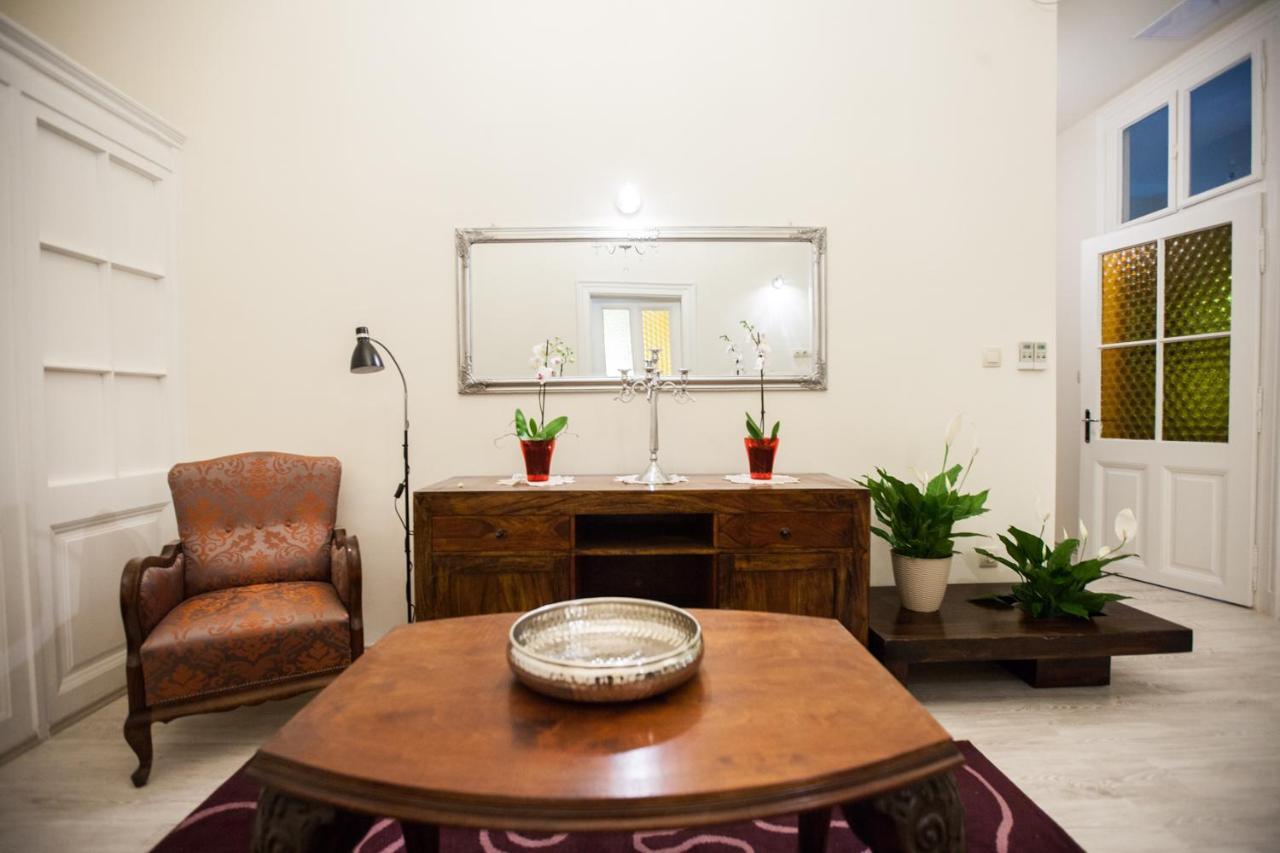 Best Of Guest House By Small Home Boedapest Buitenkant foto
