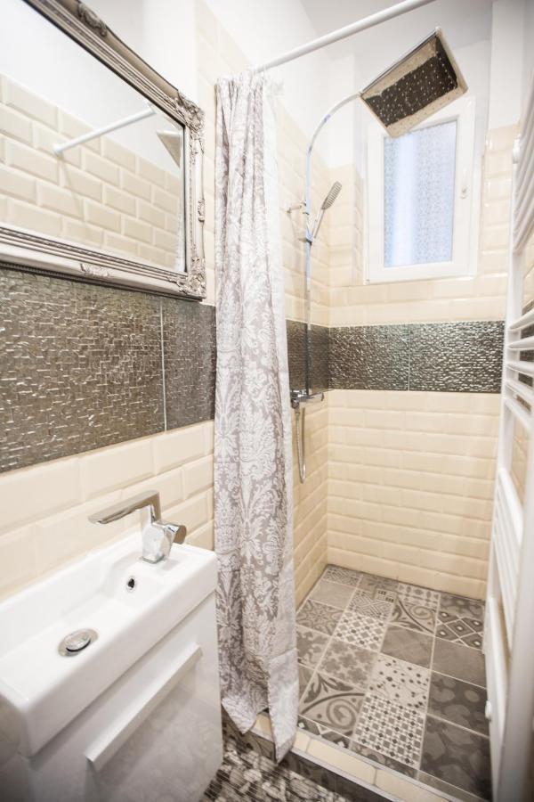 Best Of Guest House By Small Home Boedapest Buitenkant foto